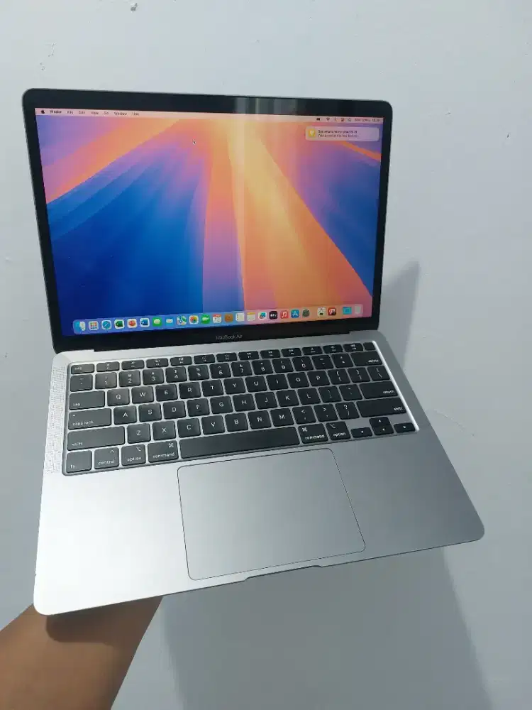 Macbook air 2020 Core i3 Ram 8/128GB Lengkap Office siap pakai