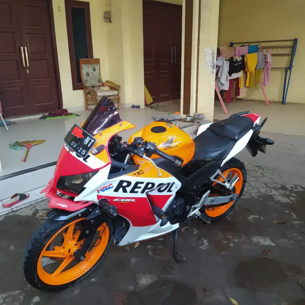 Di jual cepat cbr 150 k45