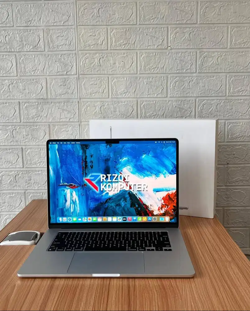 MACBOOK AIR 15 M3 2024 Processor Apple M3 CPU 8 Core Ram 16GB