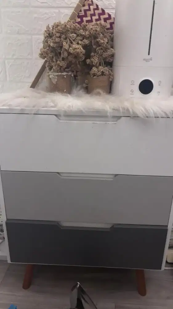 Informa lemari kecil