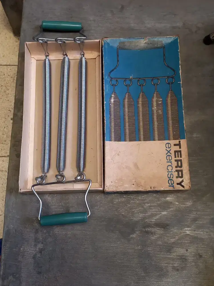 TERRY EXERCISER 3 Spiral. England