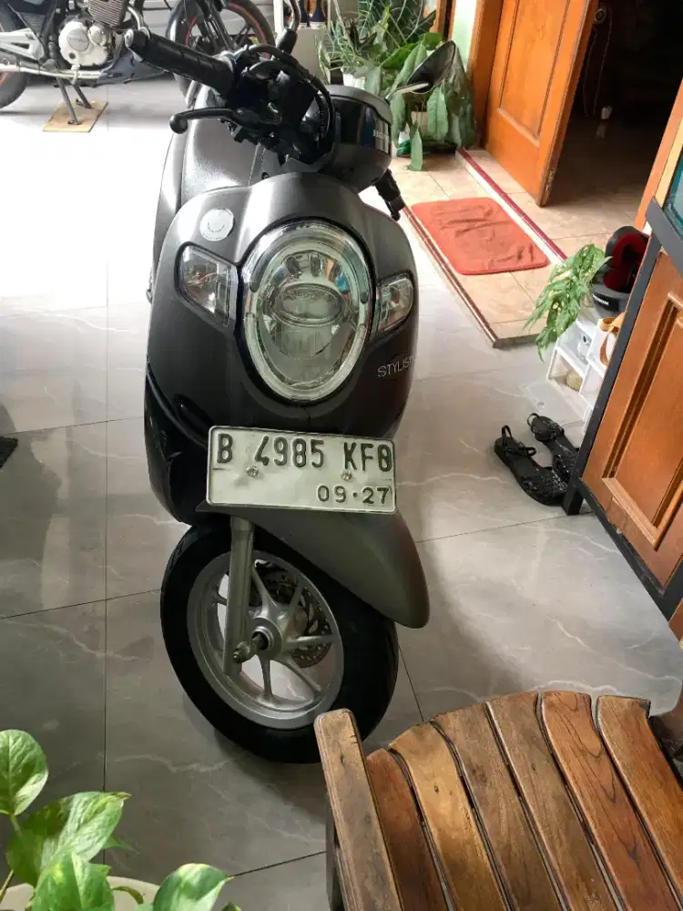 Scoopy surat kumplit mesih halus