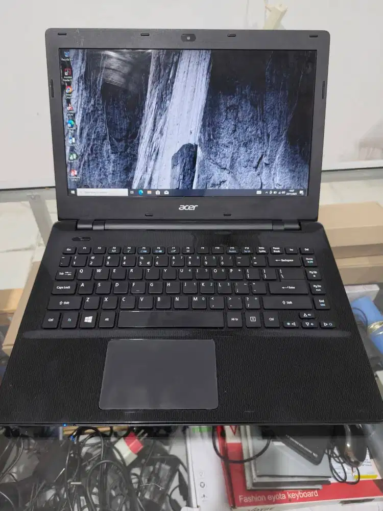 LAPTOP ACER NO MINUS LIKE NEW SSD 256GB