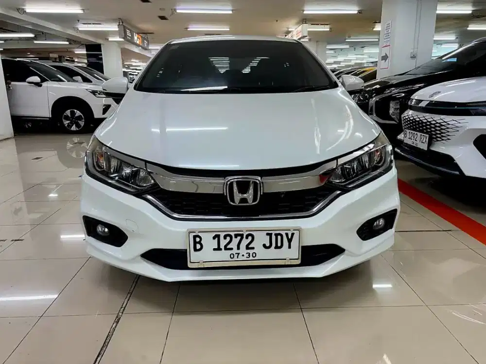 Honda city 2018 e at putih pribadi mulus apik