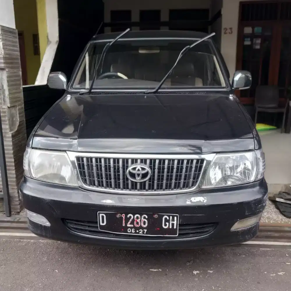Dijua mobil Toyota kijang