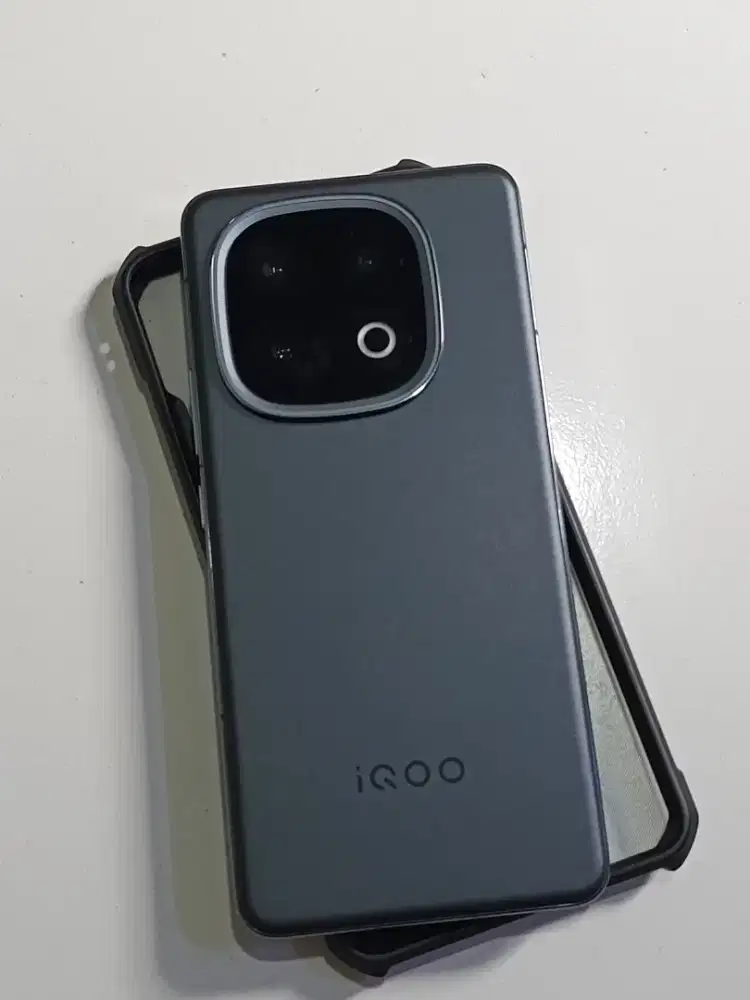 IQoo 13 Ram 16/512 Fullset