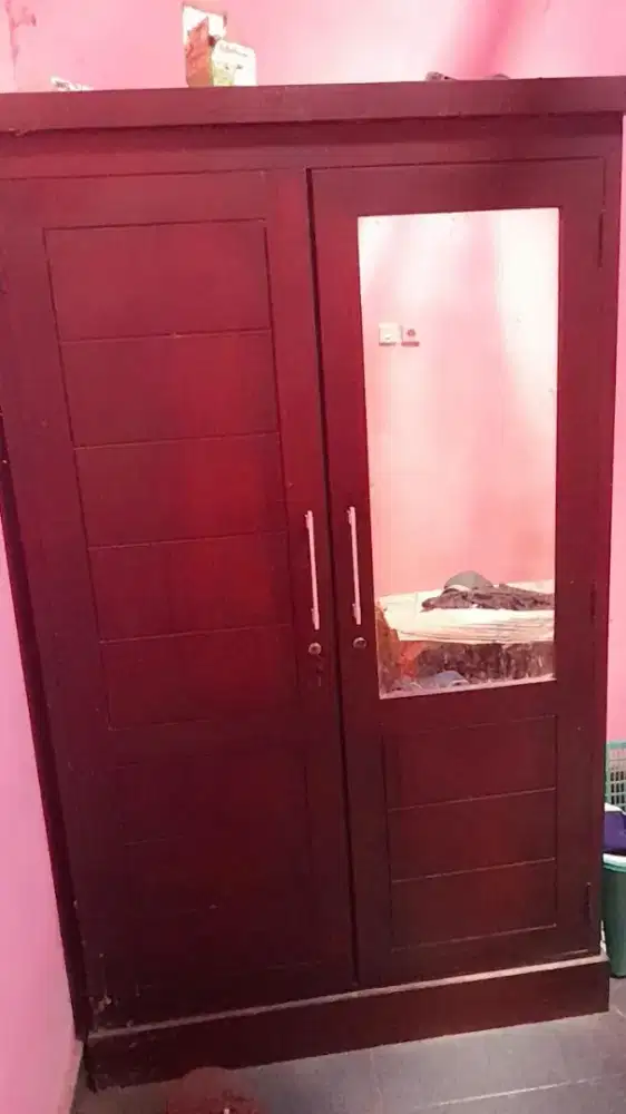 Lemari kayu jati tua asli