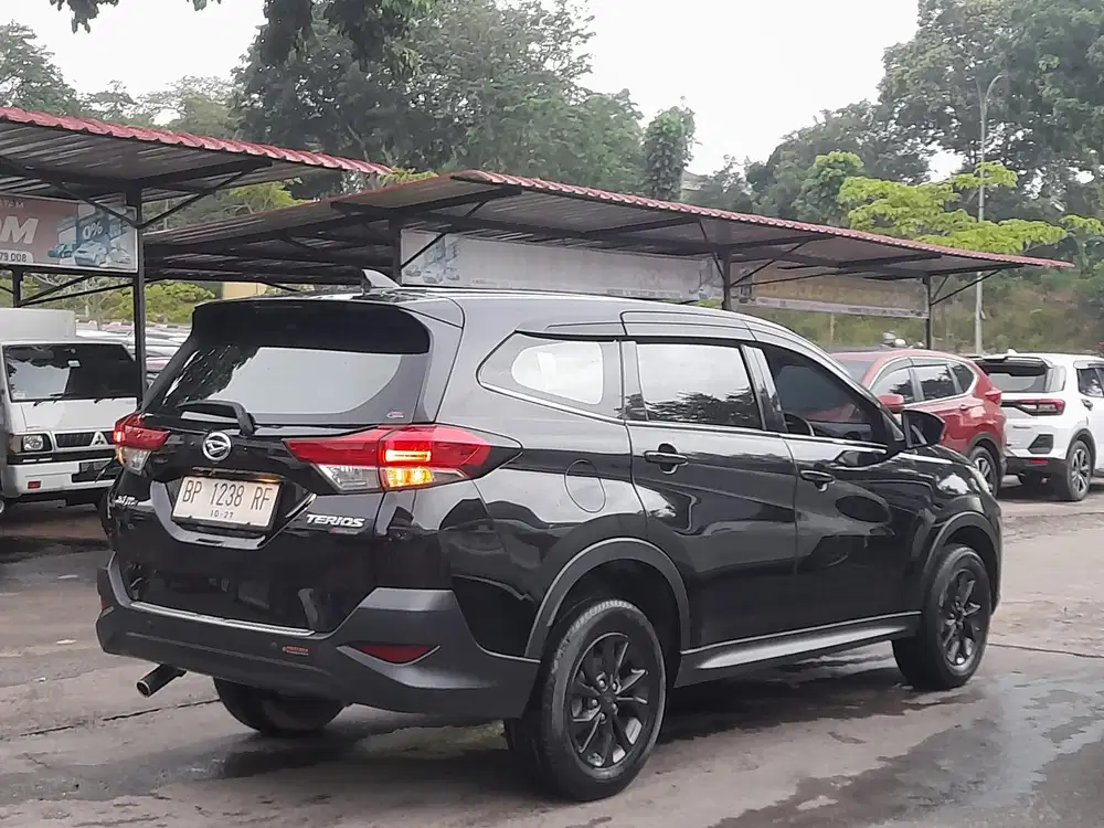 DAIHATSU TERIOS AUTOMETIC TANGAN PERTAMA DARI BARU PAJAK HIDUP TERAWAT