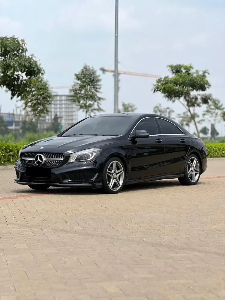 MERCEDES BENZ CLA200 2015 AMG SPORT MERCY CLA 200 2014 LOW MILES !