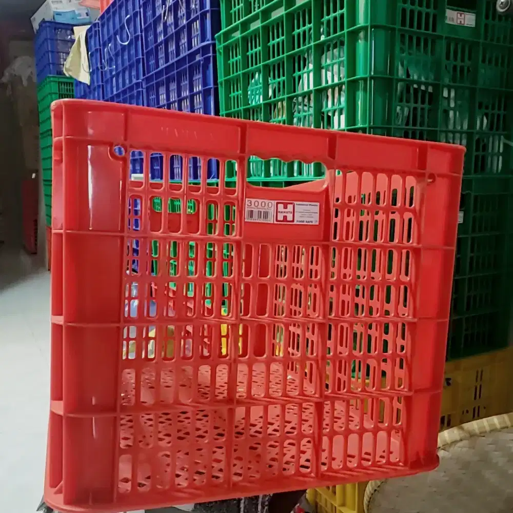 Keranjang Industri Container lubang roda 3000 Hanata - Kondsi 90% Baru