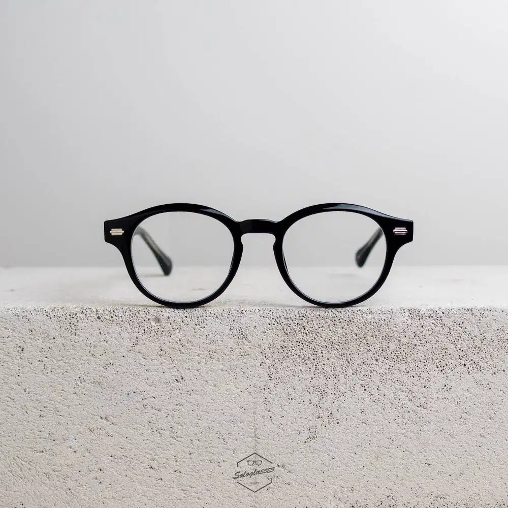 KACAMATA OVAL MINIMALIS TANGKAI PEGAS - CARMEN 02