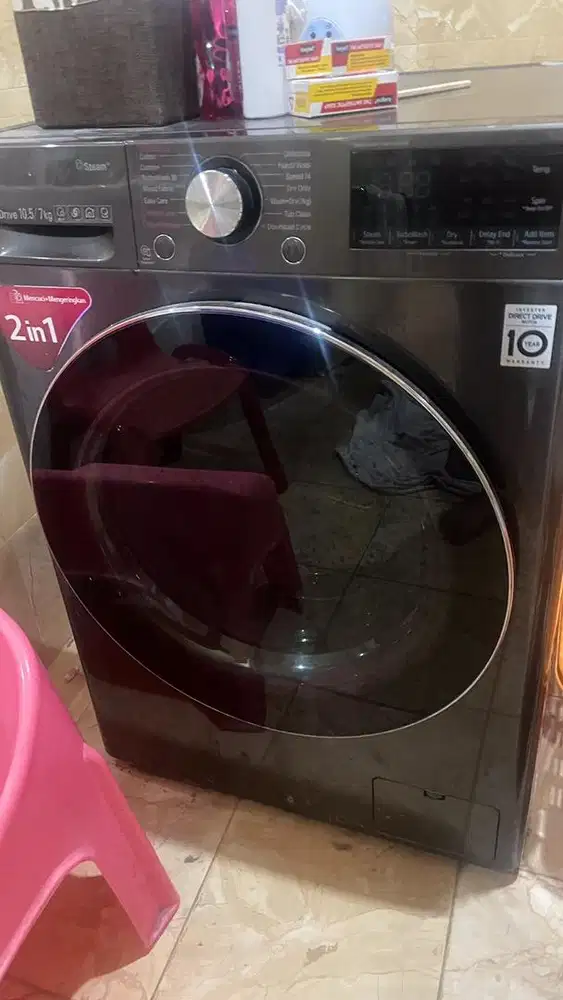 LG Mesin Cuci Front Loading Wash 10.5 Kg / Dry 7 Kg