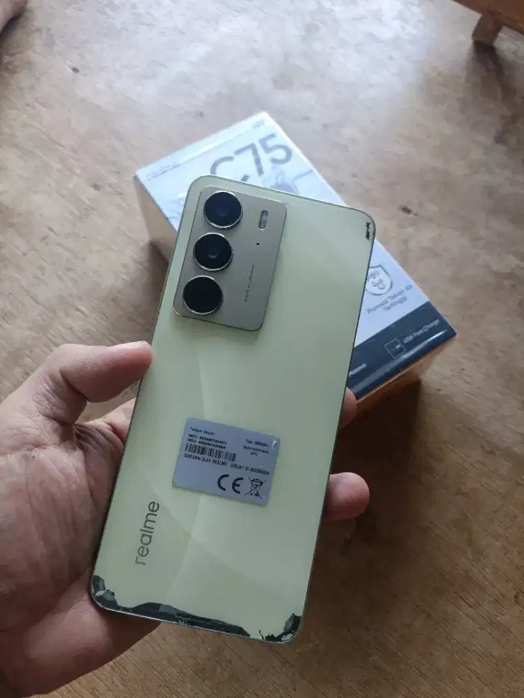 Realme C75 ram 8/128gb