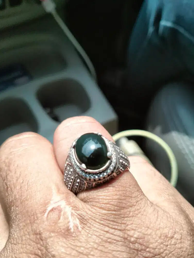 cincin bacan coklat natural warna hijau natural