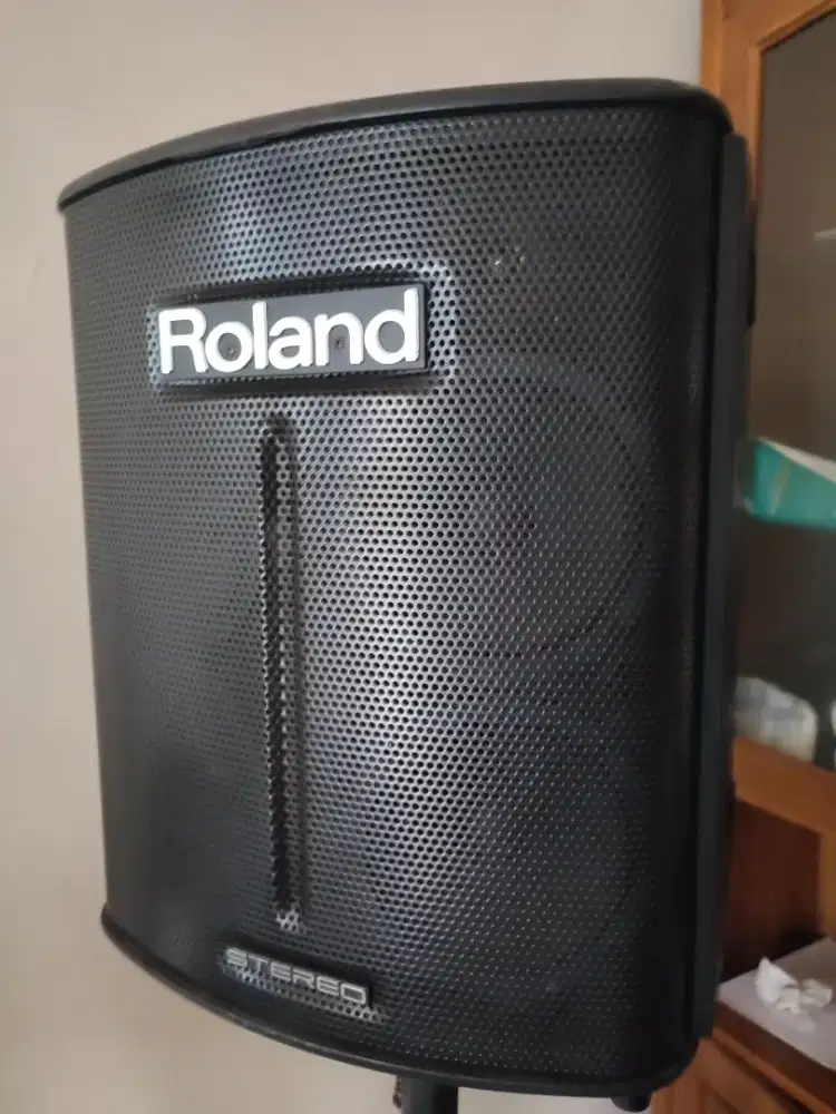 Roland Ba 330 Sterio Portable Amplifier Original