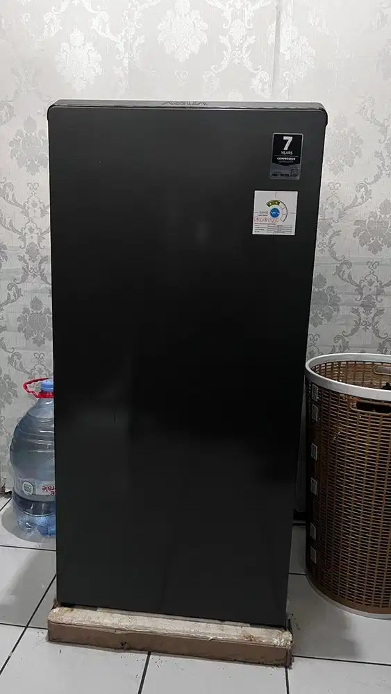 Kulkas AQR-D205 (MDS) Dark Silver