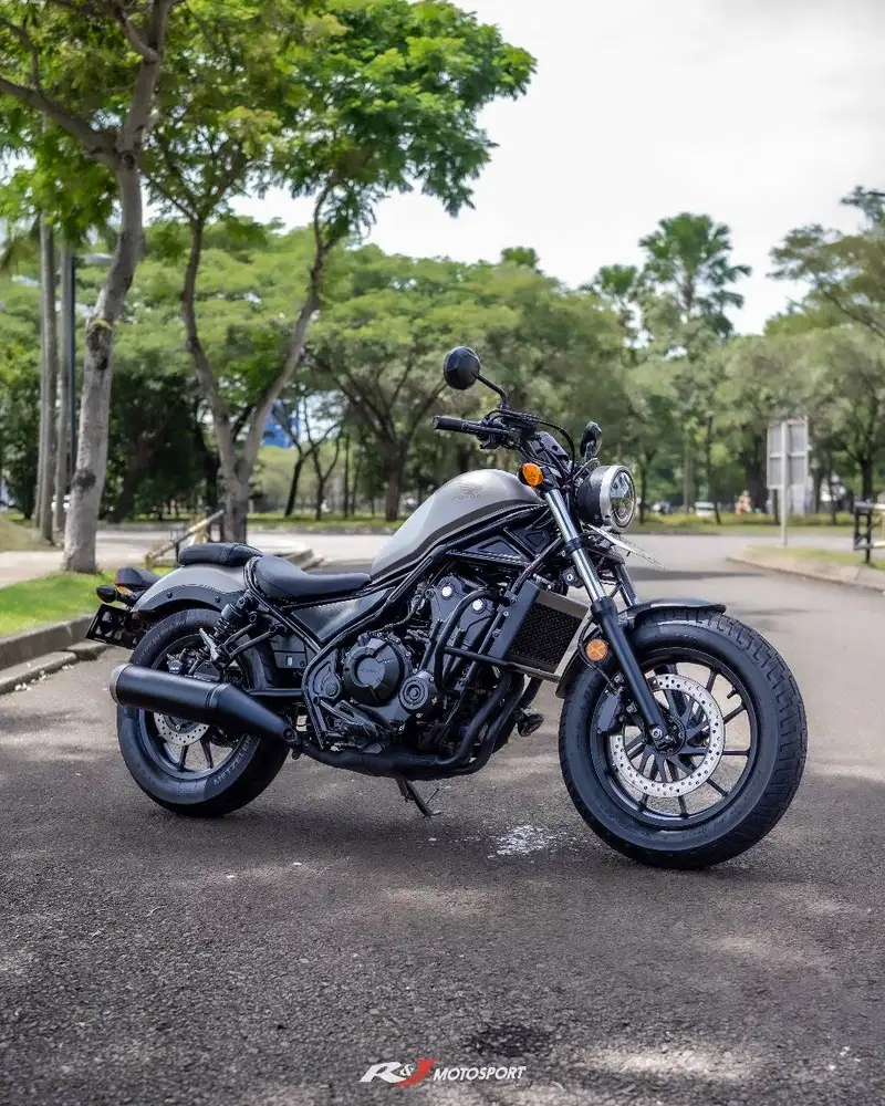 (Full Paper) Honda Rebel 500 Nik 2018 Warna Silver Km 8000an