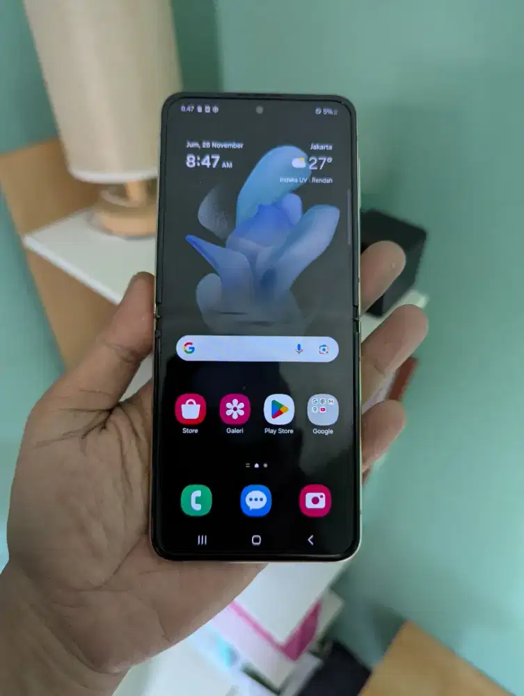 Samsung ZFLIP 4 5G minus