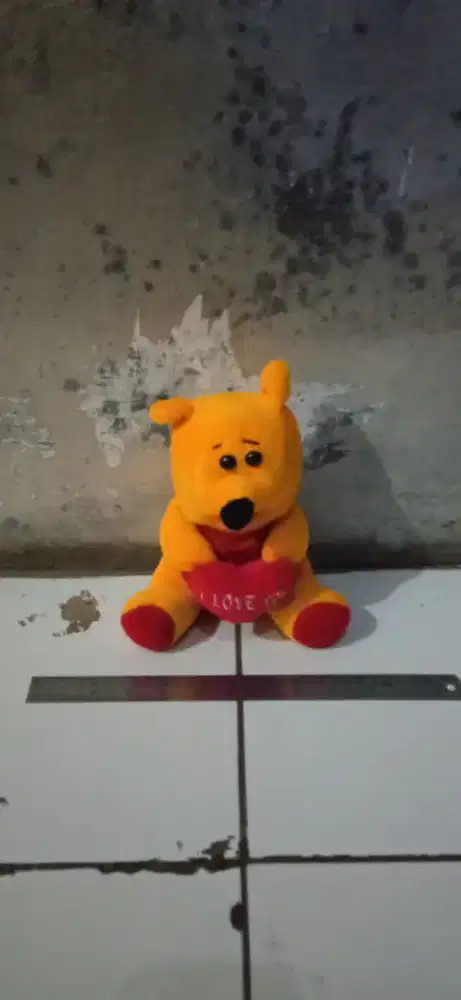 boneka beruang kecil