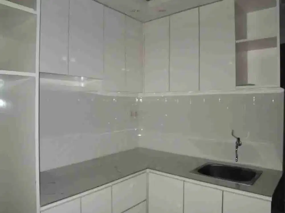 Apartemen Full Furnished Lokasi Premium Podomoro Golf View pemandangan malam indah, 2 Bedroom Siap Huni Tahunan