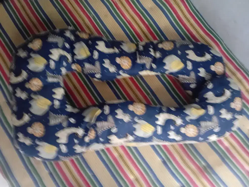 Bantal guling hamil bekas