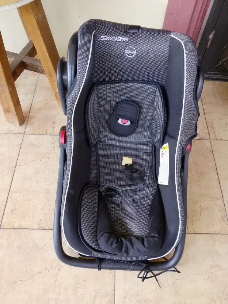 Car seat new born merk babydoes