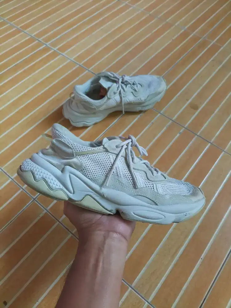 Adidas ozweego uk.42 ori