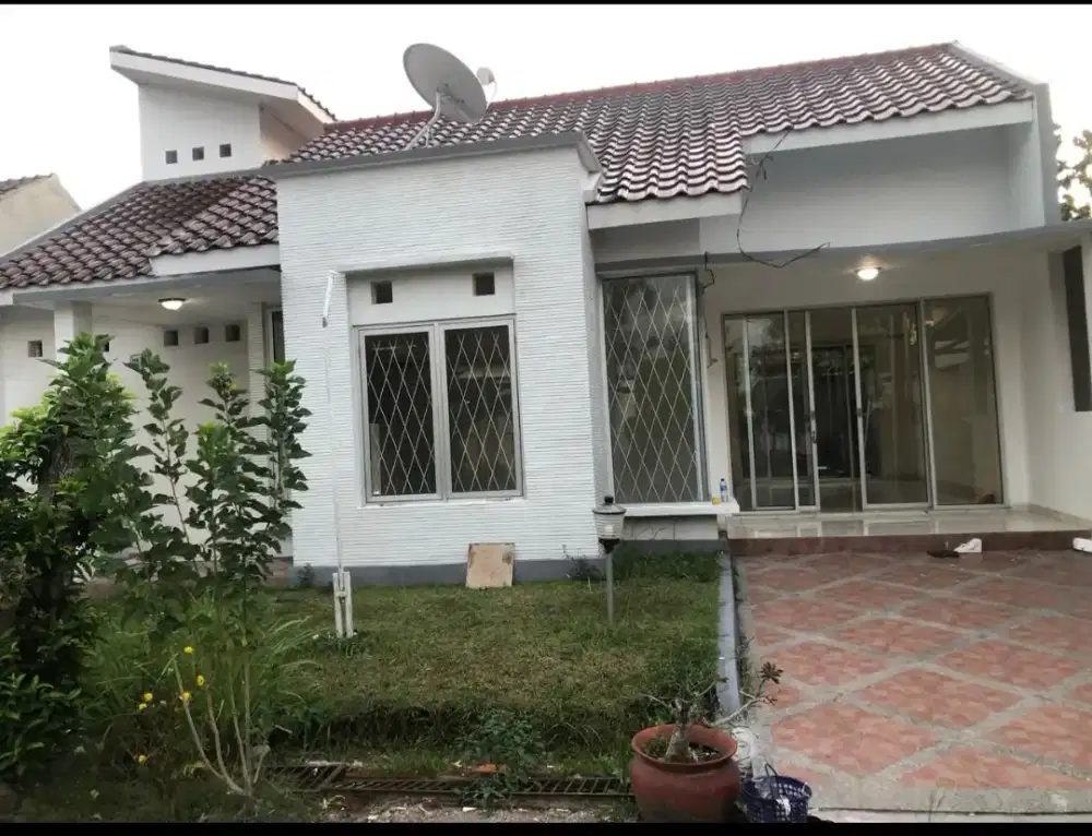 RUMAH DI JUAL / HOUSE FOR SALE