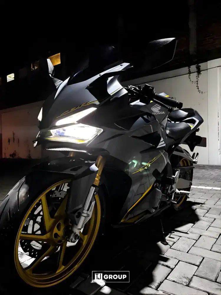 FOR SALE!! Honda CBR 250cc 2022 Abu Metalic (Warna Langka)