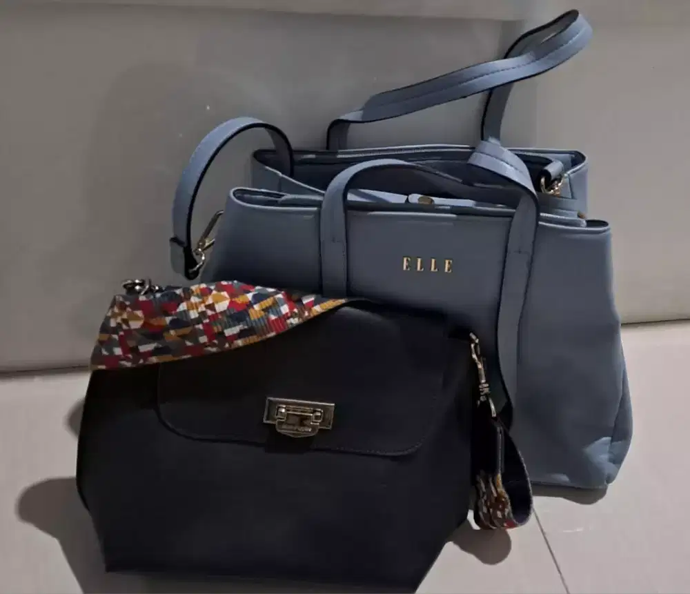 TAS ELLE & HUSH PUPPIES ORIGINAL , LIKE NEW