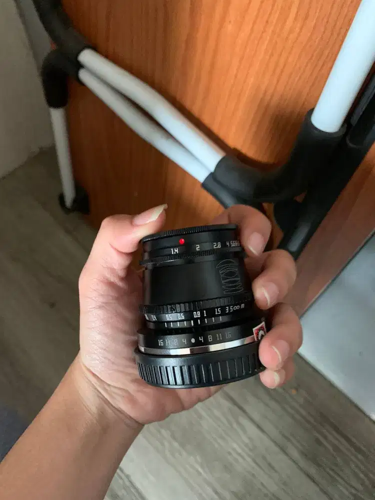 LENSA TT ARTISAN 35MM F1.4 FOR SONY