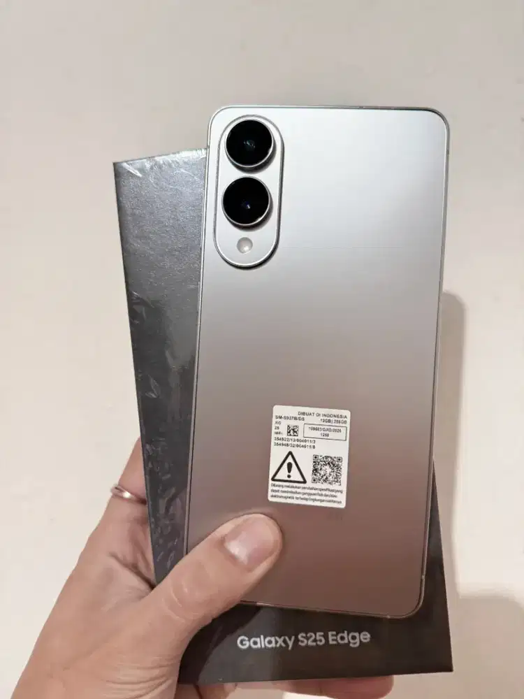 Jual / Tuker Tambah. Samsung S25 Edge 256 Sein Titanium Silver