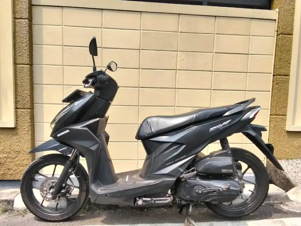 Honda Beat deluxe tahun 2021 warna hitam Dop