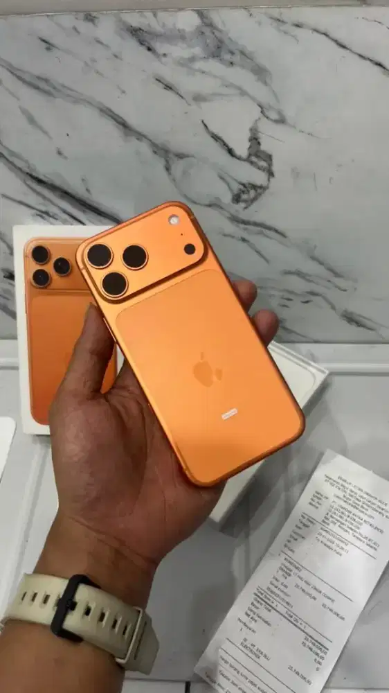 Iphone 17 promax 256 resmi iBox lengkap full ori garansi panjang