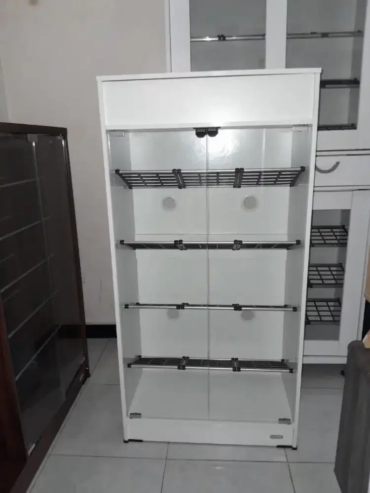 READY LEMARI SEPATU SENDAL FULL PUTIH TERLARIS