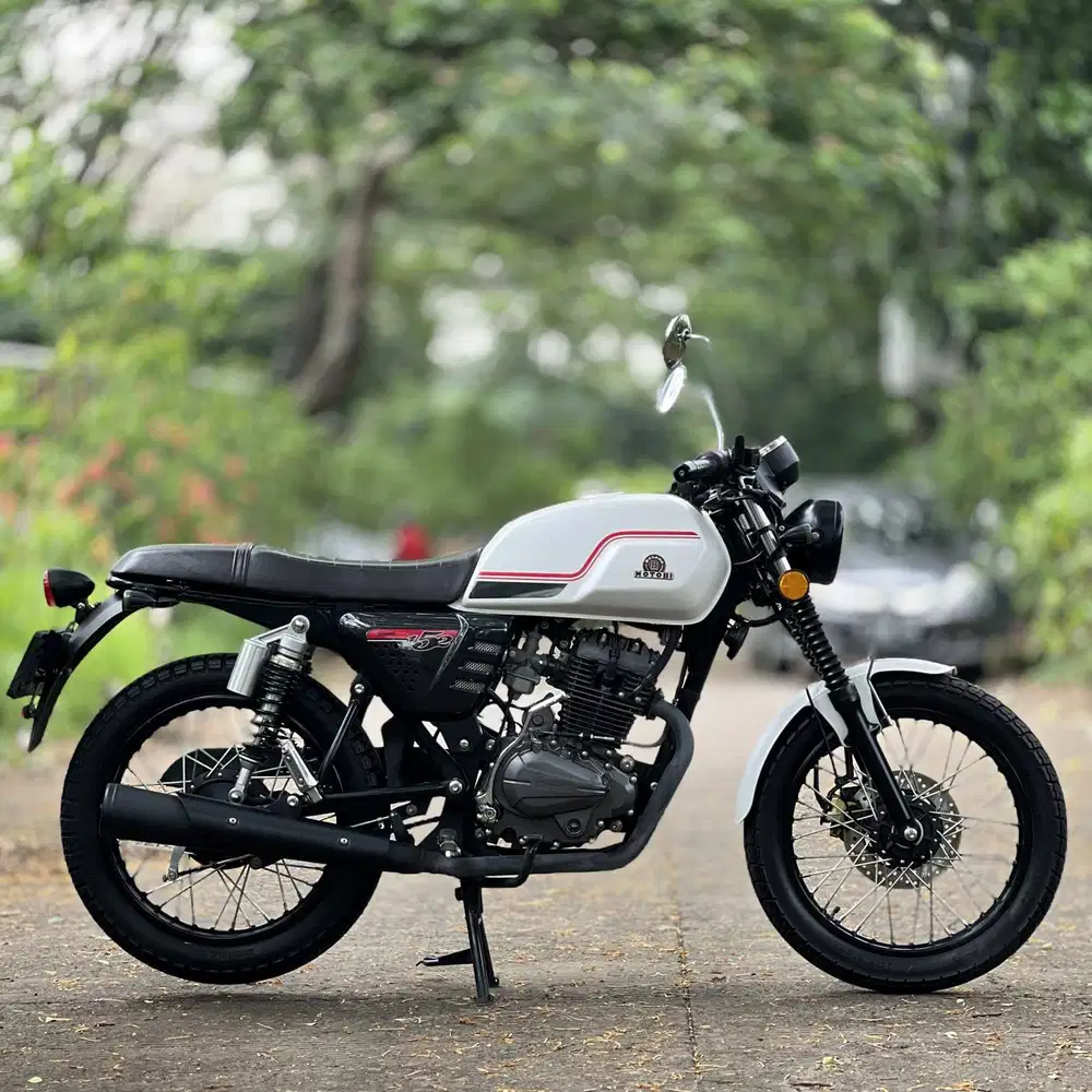 BENELLI MOTOBI 152 PUTIH 2023 KM 8K PAJAK PANJANG NO MINUS