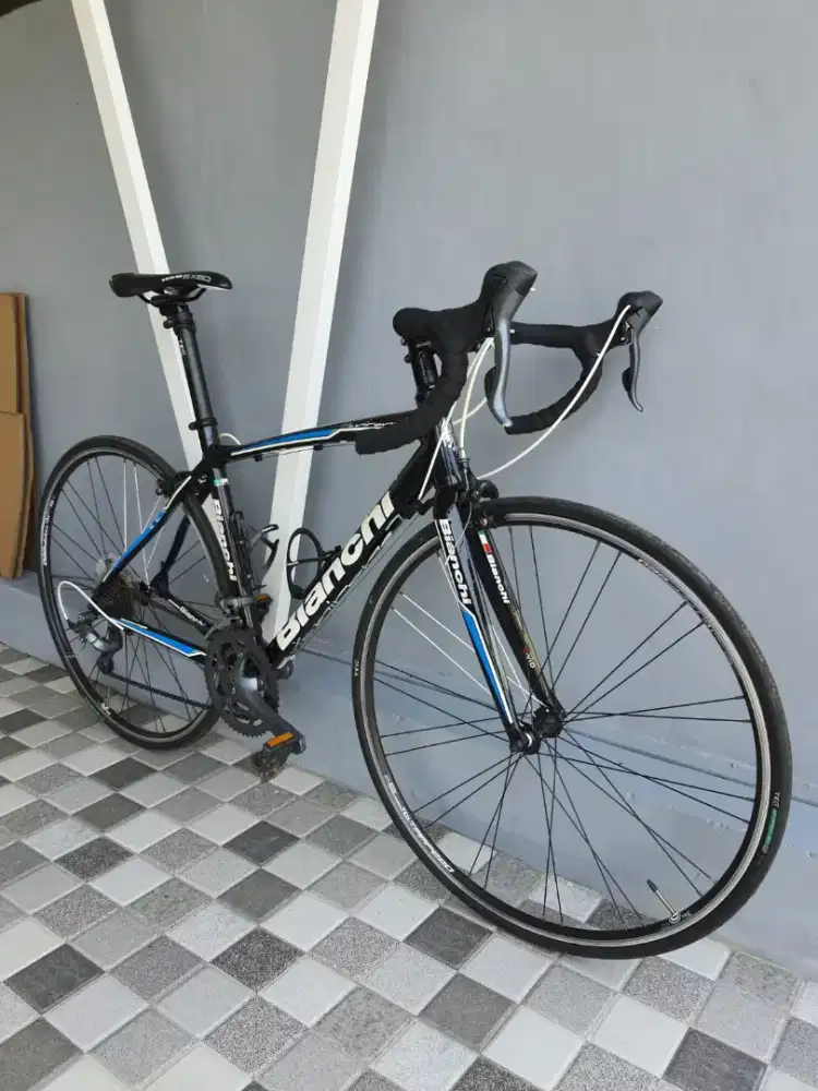 Bantu Sodara Jual Sepeda RoadBike Bianchi Nirone 7