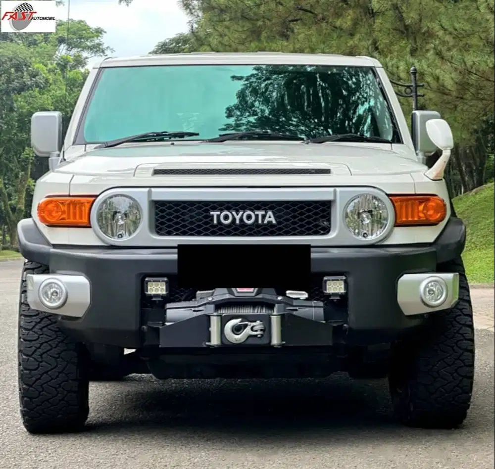 TOYOTA FJ CRUISER 2015 4×4 4.0 AT V6 LOW KM.46RB & ANTIK #F6ST