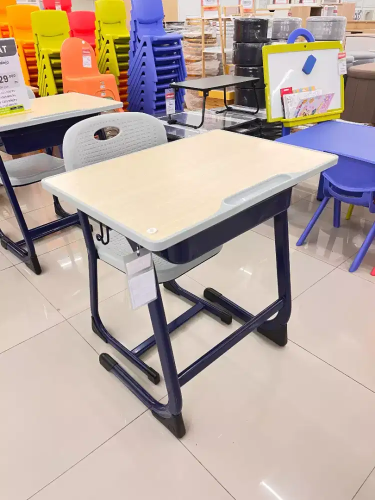 Meja sekolah set