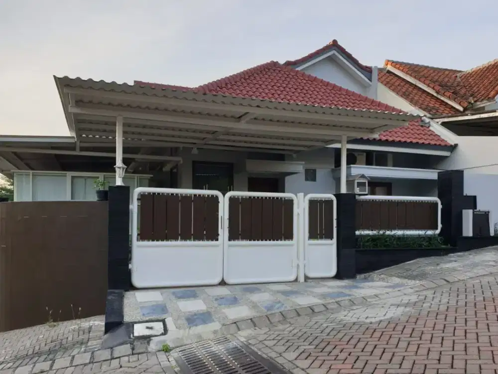Rumah Citraland Utama Dekat Gwalk