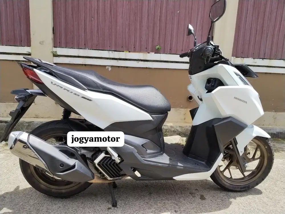 ( B) honda vario 160 abs tahun 2023 cash // credit