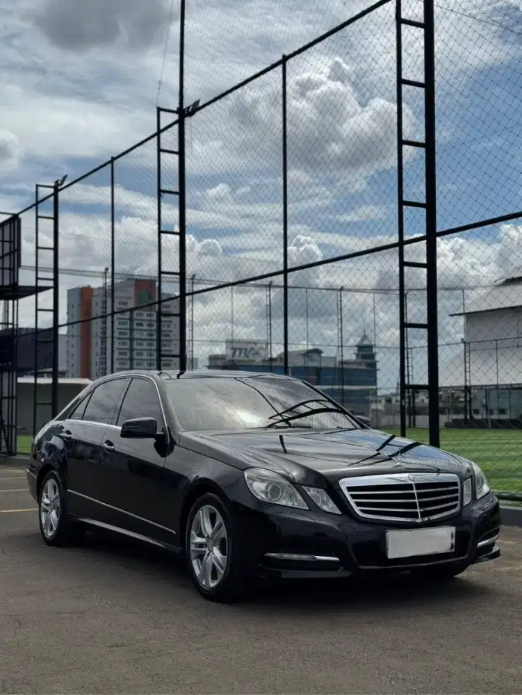 Mercedes-benz E300 Avantganrde 2011