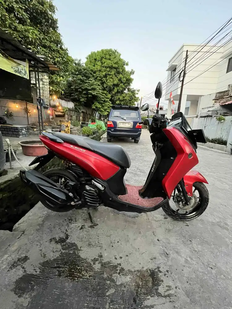 YAMAHA LEXI 125 2019 PAJAK HIDUP