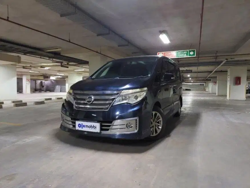 LOW DP Nissan Serena 2.0 Highway Star Autech Panaromic-AT 2016 EYX
