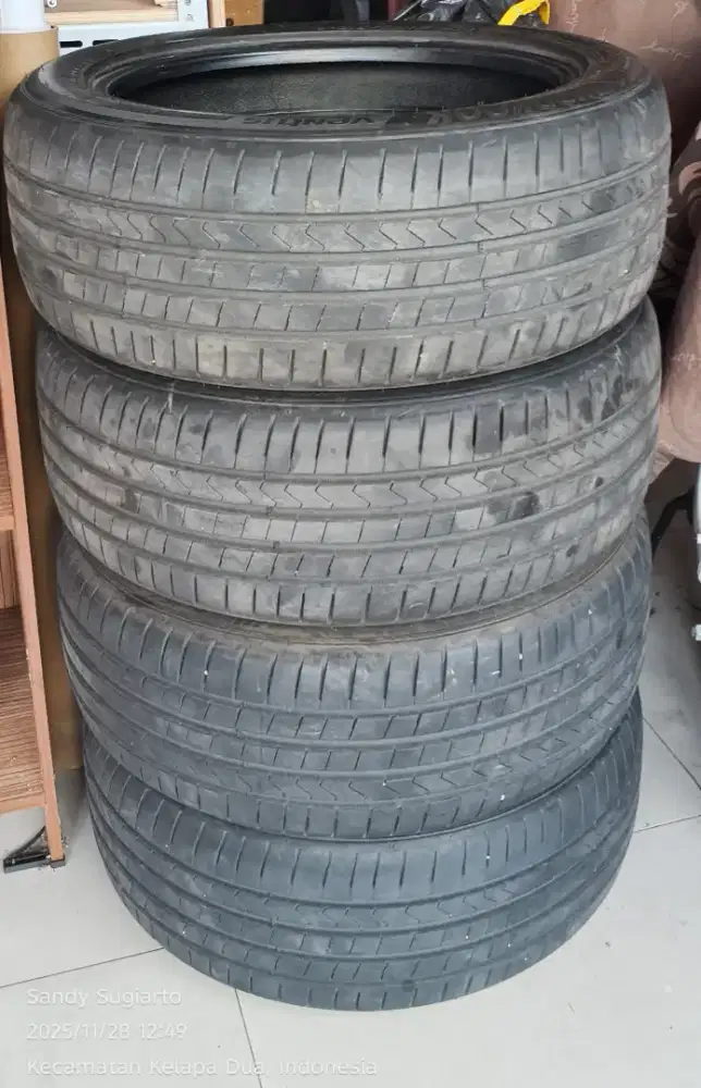 Ban bekas Hankook Ventus Prime 4 ukuran 215/50 R17 ada 4pcs