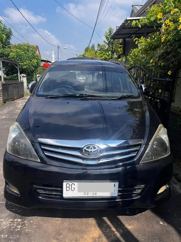 Kijang Innova 2011 V Luxury 2.0 Captain Seat Manual(NEGO)