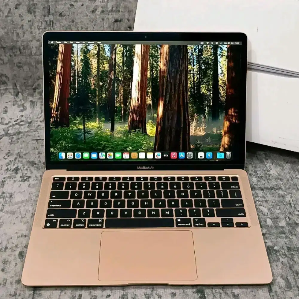 MacBook Air M1 2020 13 Retina 8GB 256GB GOLD Fulset iBox Like New