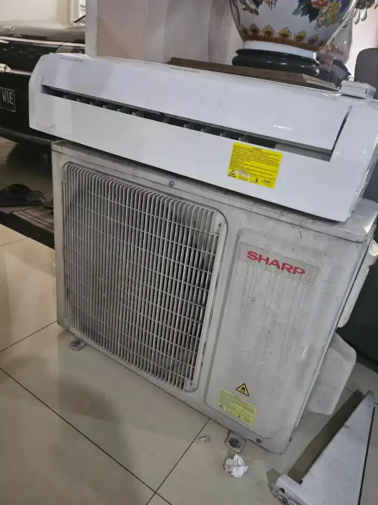 AC Sharp 1 Pk kondisi 70 80% fungsi normal