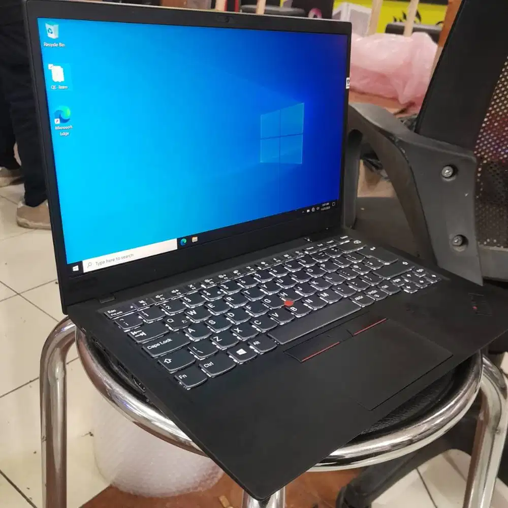 Thinkpad x1 Carbon Touchscreen i7 Gen 8 ram 16gb ssd 256gb Second