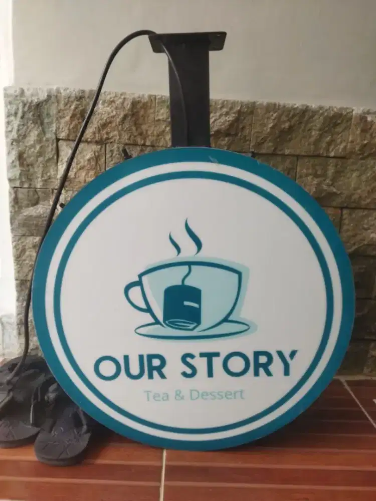 Neon Box Bulat 2 Sisi